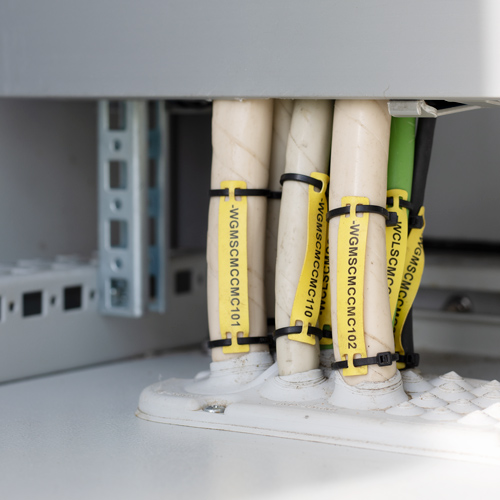 PUR Cable markers mounted on cables in cabinet